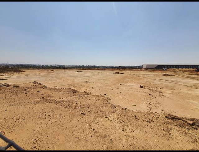 38,025M² VACANT LAND FOR SALE IN GOSFORTH PARK
